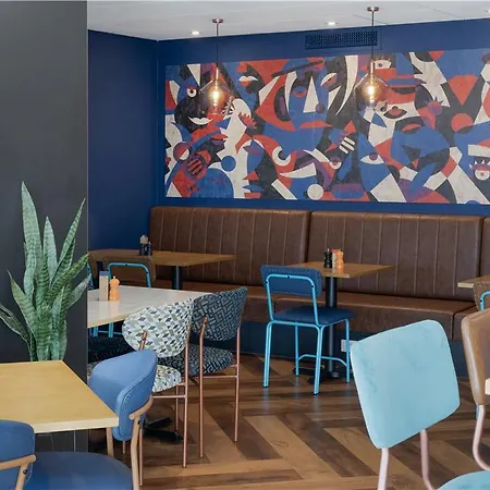 Travelodge Edinburgh Airport Ratho Station Hotel-3